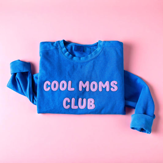 Custom Comfort Colors Sweatshirt Personalized Gift for Her Felt Letter Embroidered Crewneck Gift for Mom Customizable Gift Vintage Like Crew